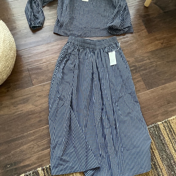 Skirt and top with boatneck blue and white stripe, NWT, Target a new day, SET - Picture 12 of 12